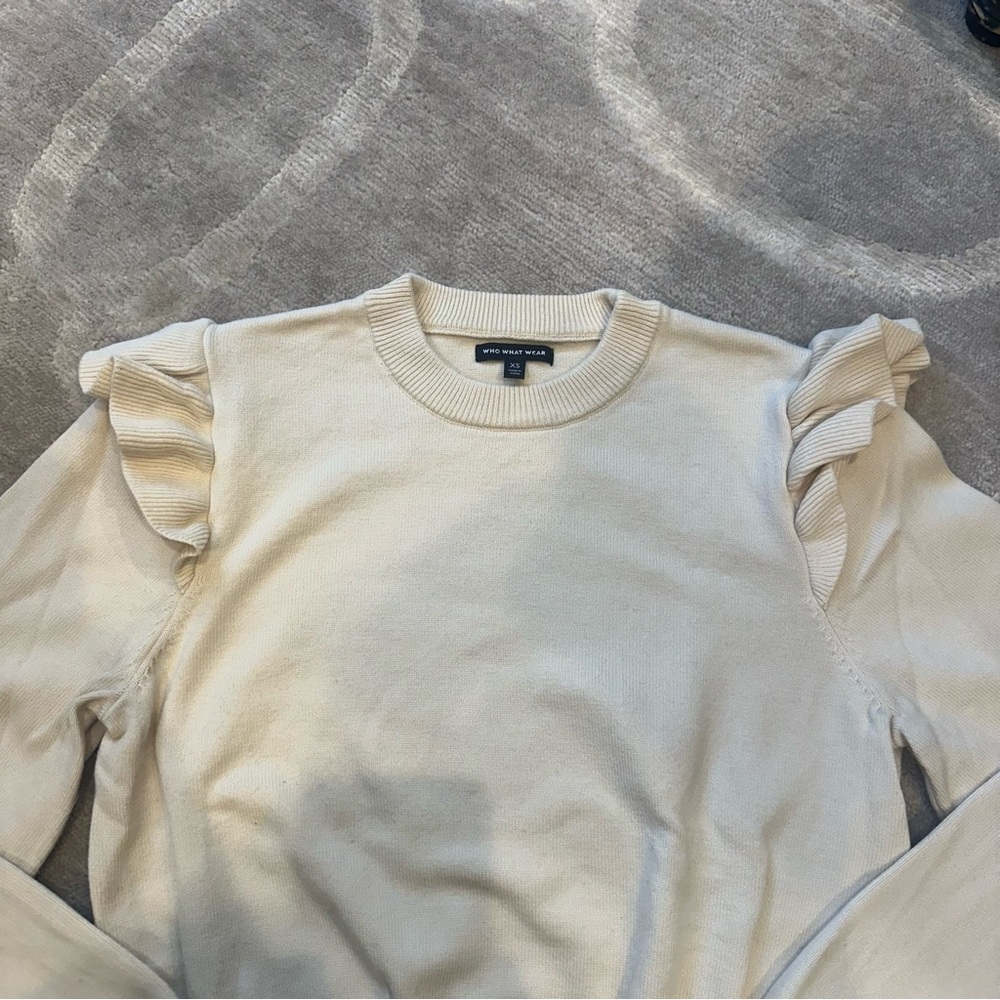 Who What Wear Beige Ruffle Sleeve Crew Neck Sweater - Picture 5 of 5